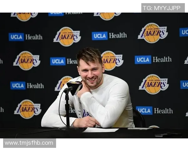 湖人惨败老鹰,1喜3忧!艾顿糟糕表现,东契奇情绪波动,范德彪投篮隐患 湖人惨败老鹰,1喜3忧!艾顿糟糕表现,东契奇情绪波动,范德彪投篮隐患